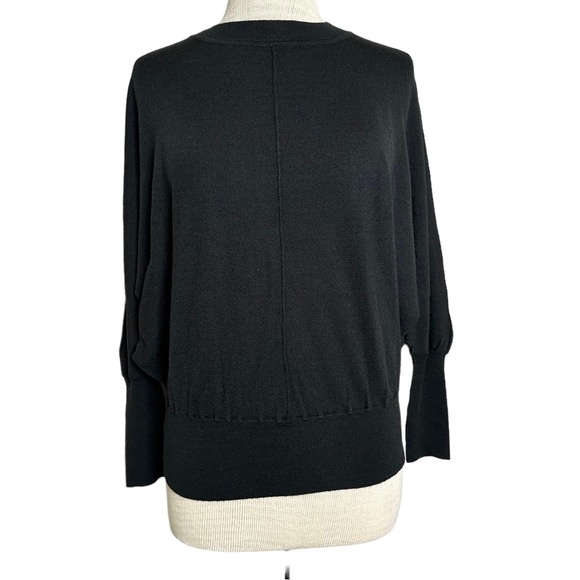 Huang Shu Chi Sweater Top - Open Back - Picture 1 of 14